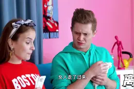 夫妻俩为了把宠物带进去，男的竟然假装孕妇，可把检票员气坏了视频封面