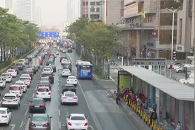 季华路及岭南大道今起局部围蔽施工视频封面