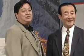 相声《答非所问》，李金斗陈涌泉爆笑同台，包袱一个接一个视频封面