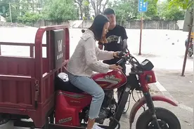 考摩托车驾驶证流程实拍，花了四个星期，两轮摩托比三轮难过视频封面