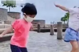 可可爱爱！郭晶晶首晒女儿跳水视频，笑称“水花没压好”视频封面