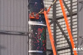 SpaceX星舰sn20从发射架上移除超重型助推器视频封面