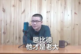 恩比德用实力击碎谣言，相比于西蒙斯，他才是76人的真老大！视频封面