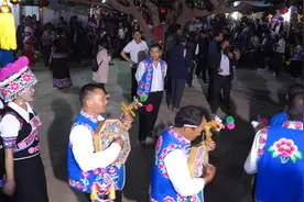 云南农村彝族婚礼左脚舞晚会，这样的场面太热闹了，氛围太好了！视频封面