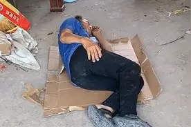 老公离世留俩娃，公公辛苦做工扛起家，儿媳泪目：以后好好孝敬您视频封面