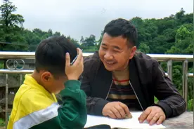 玉平辅导儿子做作业嘴馋，买几斤牛板筋吃，炖得软耙耙开胃有嚼劲视频封面