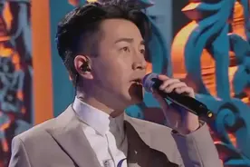杨幂前夫刘恺威又火了，二上央视唱响经典，不知杨幂是否后悔？视频封面