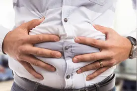 食欲不振、腹胀、消化不良，中医：每天按按这3个穴位，或能改善视频封面