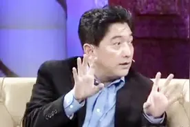 白岩松与台长走廊对骂，因工作险跟水均益动手，这暴脾气厉害了！视频封面