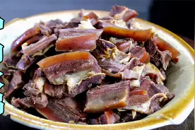 驴肉怎么做好吃？潘哥教你做驴肉火锅，香辣又入味，看着都流口水视频封面