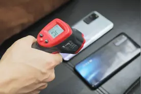 荣耀X10和iQOO Z1手游大比拼，总算知道怎么选了视频封面