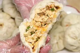 豆腐包子想要好吃，调馅是关键，分享正确做法，出乎意料的好吃视频封面
