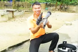 为什么炖鸽子时不能放血，只能用水淹死？看看大厨怎么说！视频封面
