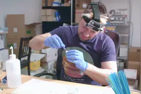 开阔眼界的纪录片，基因黑客直播改造自己，不锻炼也拥有完美肌肉视频封面