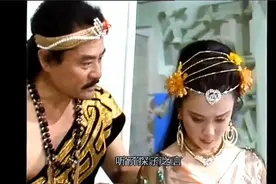 封神榜：纣王被她迷的神魂颠倒，这装扮真够敢穿的！性感视频封面