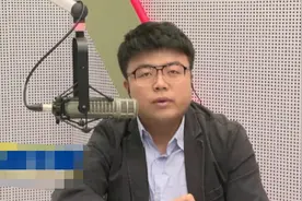 当事人回应欠2万餐费还怼媒体：与中建八局没有关系，餐费已结清视频封面