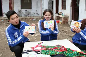 短剧：小甜甜和伙伴玩手指画，甜甜画的小动物也太好看了吧！视频封面