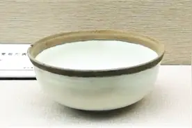 北宋影青瓷，精品瓷器陈列在塞北小城博物馆，温润如玉简洁素雅视频封面