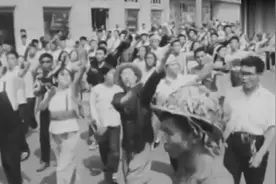 1965年北京街头的“援越抗美”集会大游行视频封面