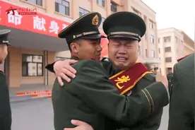 一份嘱托请收好 这里饱含退伍老兵的军旅情怀视频封面