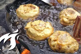 “黄金猪肉”味道如何？听到最后那切肉的声音，吃完一锅没问题视频封面