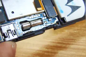  iPhone的震动马达为何这么爽？这个黑科技发挥了关键作用！视频封面