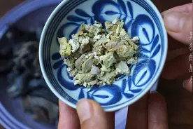田七当归炖乌鸡，一周煲2次，腰伤不好的人要多喝，舒筋活血散瘀视频封面