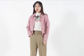 适合学生党的新年穿搭，学习下面这套搭配，时髦乖巧又甜美视频封面