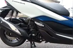 本田踏板摩托250，高颜值配ABS，满油能跑400公里，听听声浪如何视频封面
