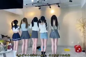 搞笑：小姐姐要你给她拍照，你怎么尽拍腿了，看你满脸的坏笑视频封面