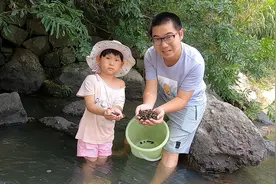 小溪里现抓的螺蛳，再加一种特殊配料，小孩吃了还想吃！