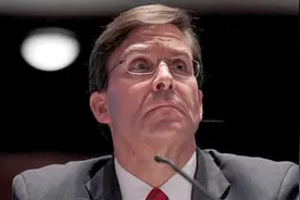 不满回忆录内容被删，美前防长把美国防部给告了！视频封面