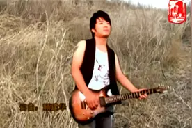 顾建华-我们的爱还在不在-国语-流行歌曲视频封面
