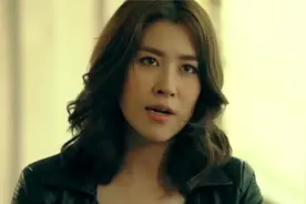 美女被蒙上眼睛，带到黑老大面前，结果老大被反杀，犯罪片魅影视频封面