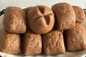 白馒头吃腻了，教你来做全黑麦馒头，低糖低脂肪，蓬松柔软不塌陷视频封面