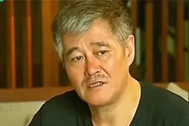 赵本山分享龙凤胎趣事：女儿打电话告儿子状，不准老赵接儿子电话视频封面
