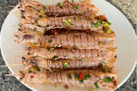 椒盐皮皮虾的做法，外香里嫩，鲜香美味，学会你也是大厨视频封面