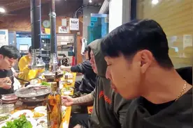 HAHA河东勋YouTube更新！这次是吃烤肉呀！视频封面
