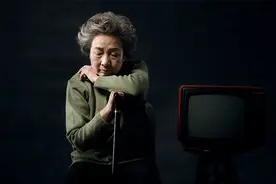 老年人不想吃饭，不想说话别忽视，可能得了抑郁症，会自杀！视频封面