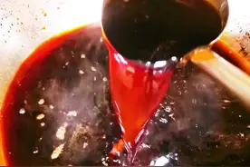 怎样炒出一锅酒红色的糖色？火候很关键！详细教程来了视频封面