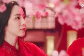 CCTV《衣尚中国》  李思思穿大红古装长发及腰美如仙子视频封面