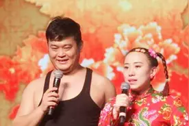 22岁上春晚一炮走红，爆红后开百万豪车的她，抛弃丈夫儿子视频封面