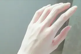 发现了一款香水护手霜！女生的专属甜蜜味道，美白滋润抗皱！视频封面