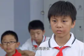 夜市人生：孩子在学校卖口香糖，不料被校长发现，直接叫家长视频封面