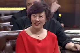 赵海燕称儿子16岁一米八：套话得知有女生追他！赵海燕聊家人集锦视频封面