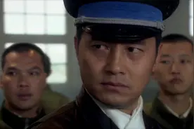 成长：新兵被教官练习叠豆腐被，却有人不服气，被教官一番话说服视频封面