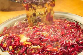 资料最全的“沸腾鱼”，厨师长对鱼片的处理，详细到极致视频封面