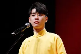 张云雷从10余米站台摔下，五脏六腑全部移位，背后的真相是什么？视频封面
