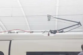 高铁上面都有个电线，速度快起来不会被磨断吗？主要就是耐磨视频封面