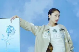T for Burberry Trench Campaign – 周冬雨视频封面